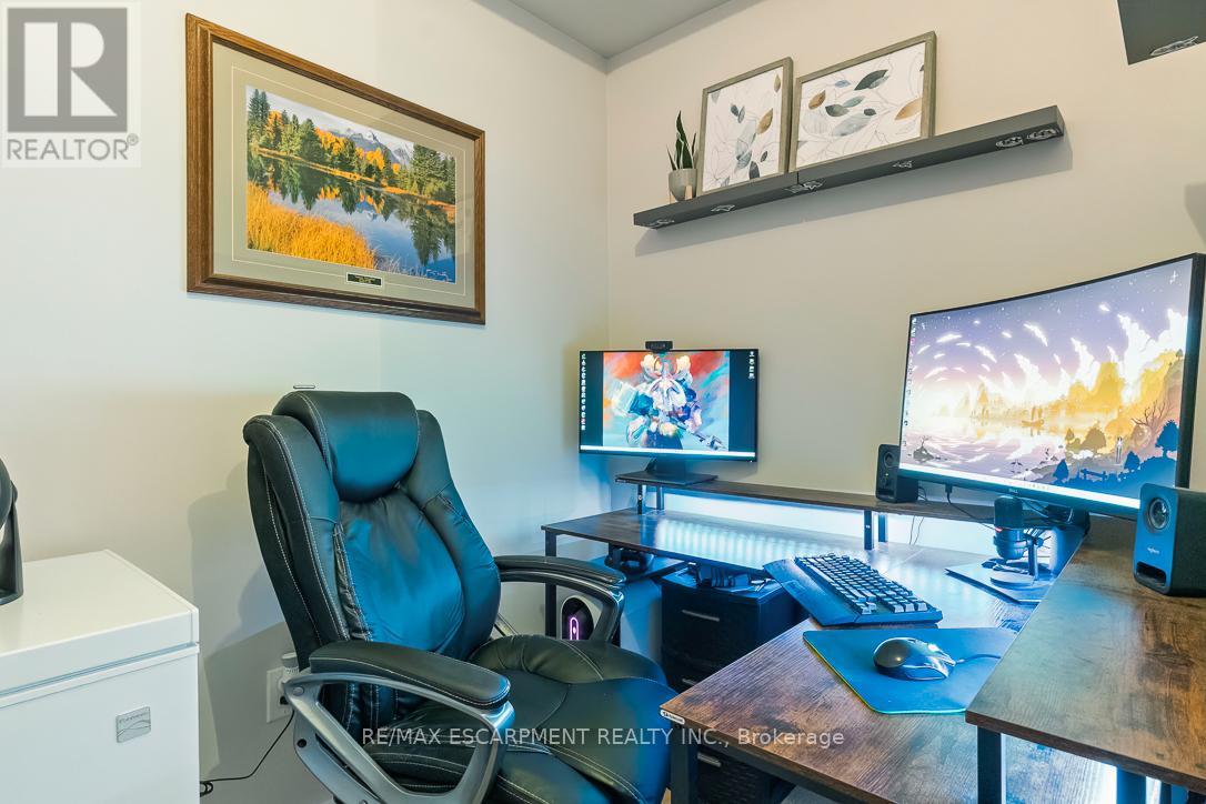 302 - 5020 Corporate Drive, Burlington, Ontario  L7L 0H7 - Photo 12 - W12476650