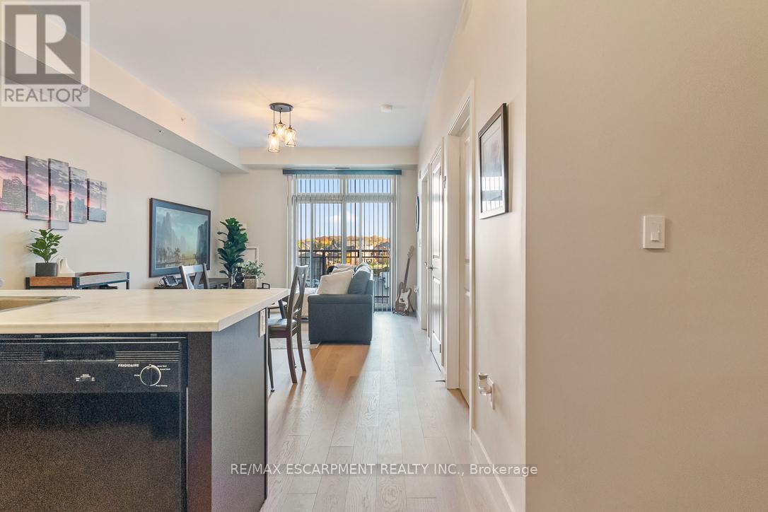 302 - 5020 Corporate Drive, Burlington, Ontario  L7L 0H7 - Photo 6 - W12476650