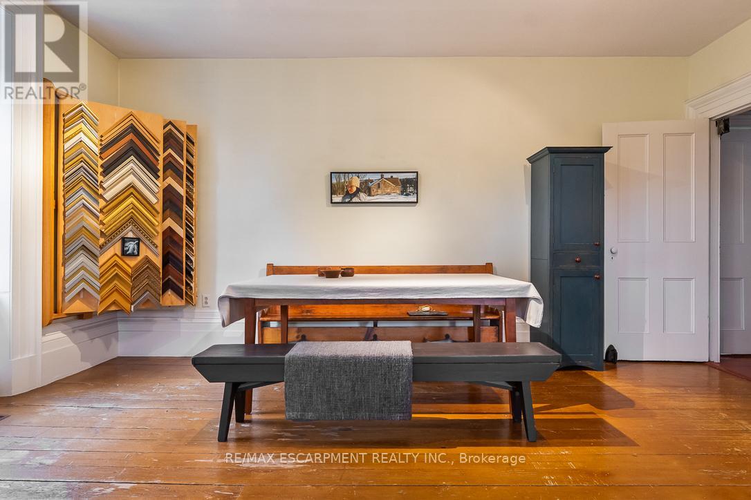 5672 Cedar Springs Road, Burlington, Ontario  L7P 0B9 - Photo 9 - W12611382