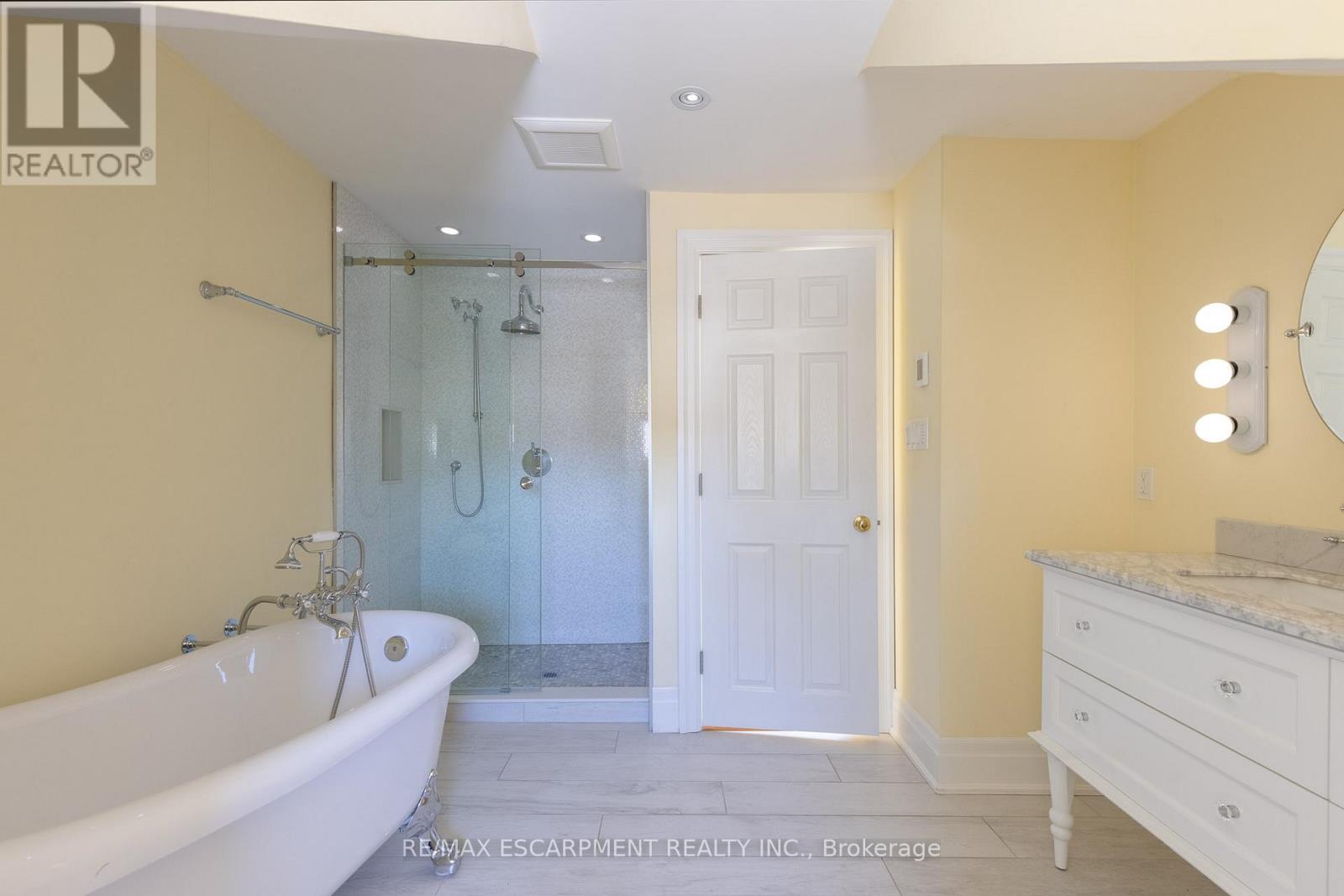 184 Chartwell Road, Oakville, Ontario  L6J 3Z8 - Photo 21 - W12726244