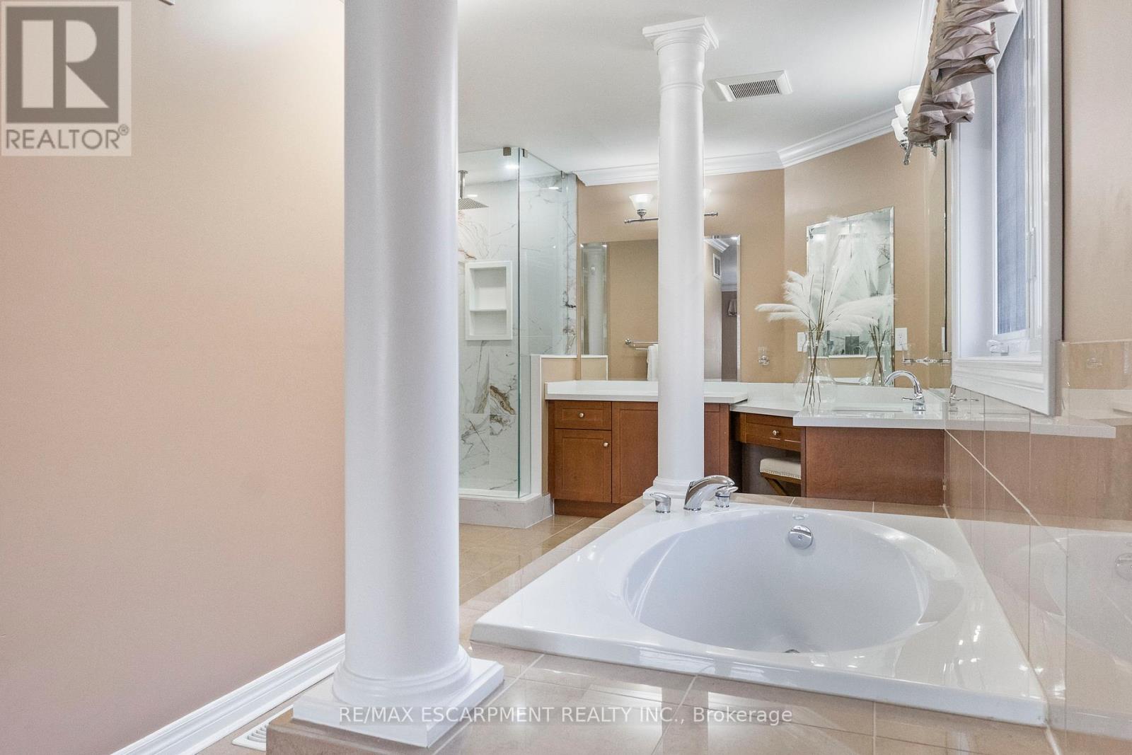 3402 Buena Vista Court, Oakville, Ontario  L6L 6W6 - Photo 27 - W12872960