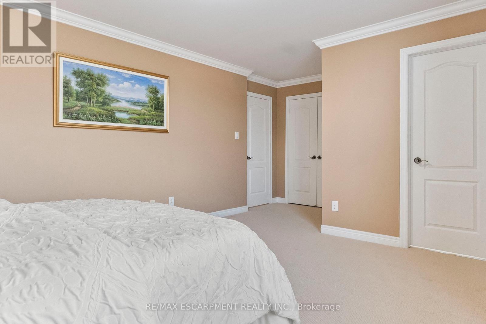 3402 Buena Vista Court, Oakville, Ontario  L6L 6W6 - Photo 38 - W12872960