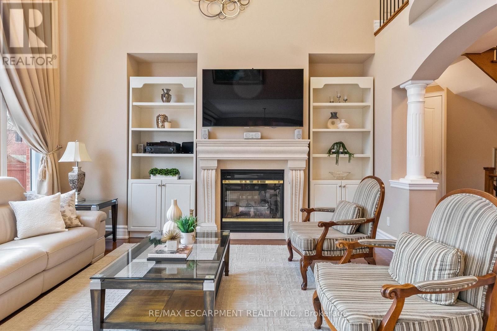 3402 Buena Vista Court, Oakville, Ontario  L6L 6W6 - Photo 9 - W12872960