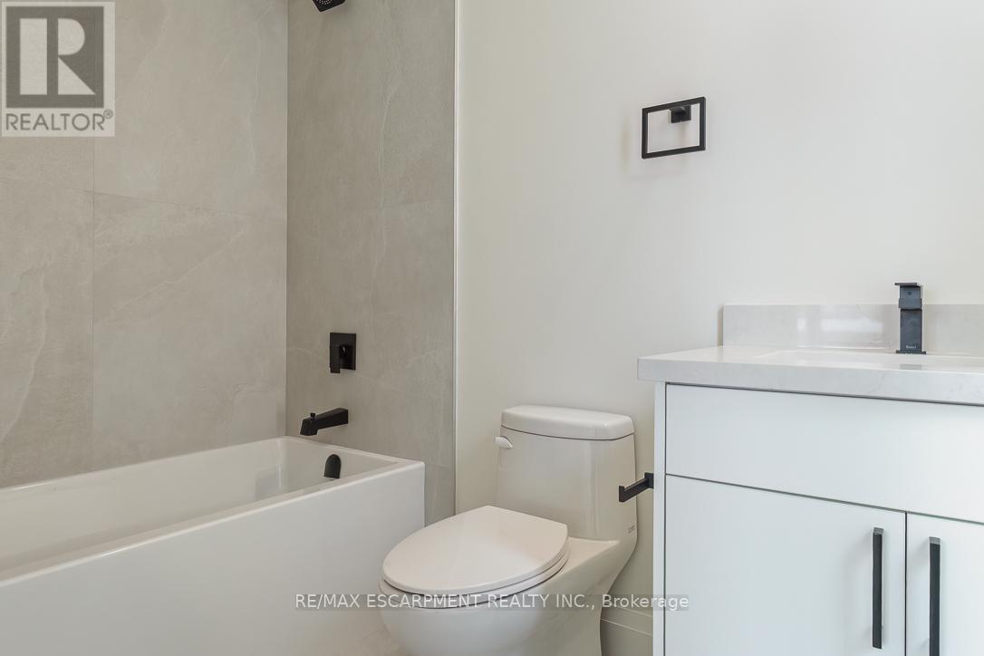2350 Eighth Line, Oakville, Ontario  L6H 7E6 - Photo 21 - W12901580