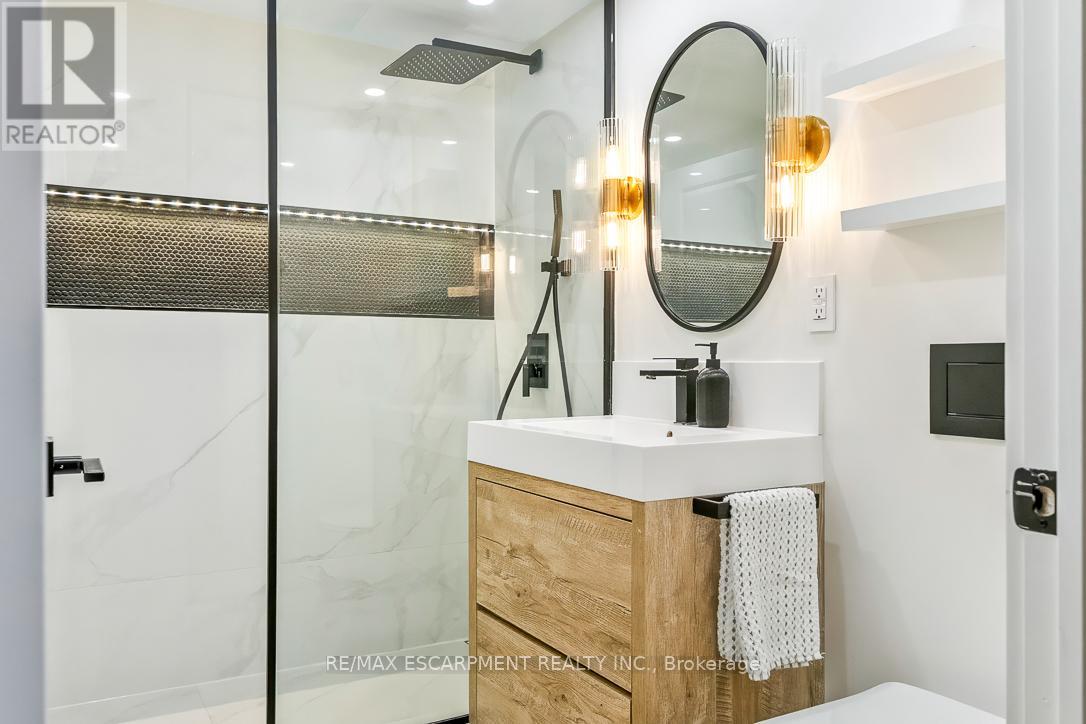 501 - 80 Esther Lorrie Drive, Toronto, Ontario  M9W 4V1 - Photo 29 - W12922874