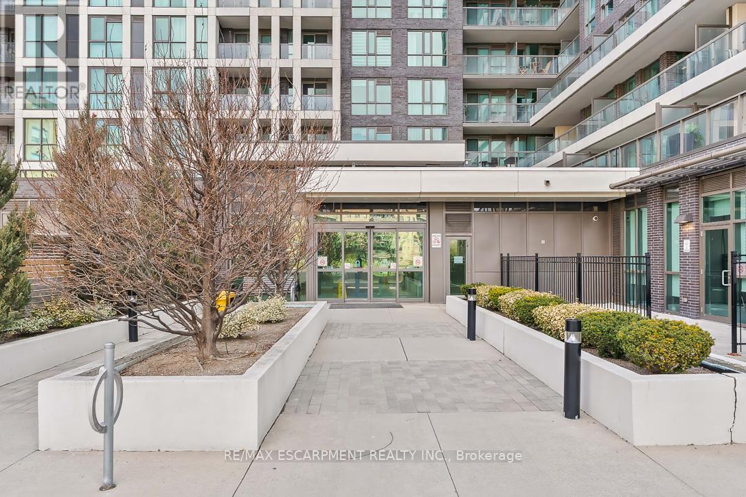 501 - 80 Esther Lorrie Drive, Toronto, Ontario  M9W 4V1 - Photo 3 - W12922874