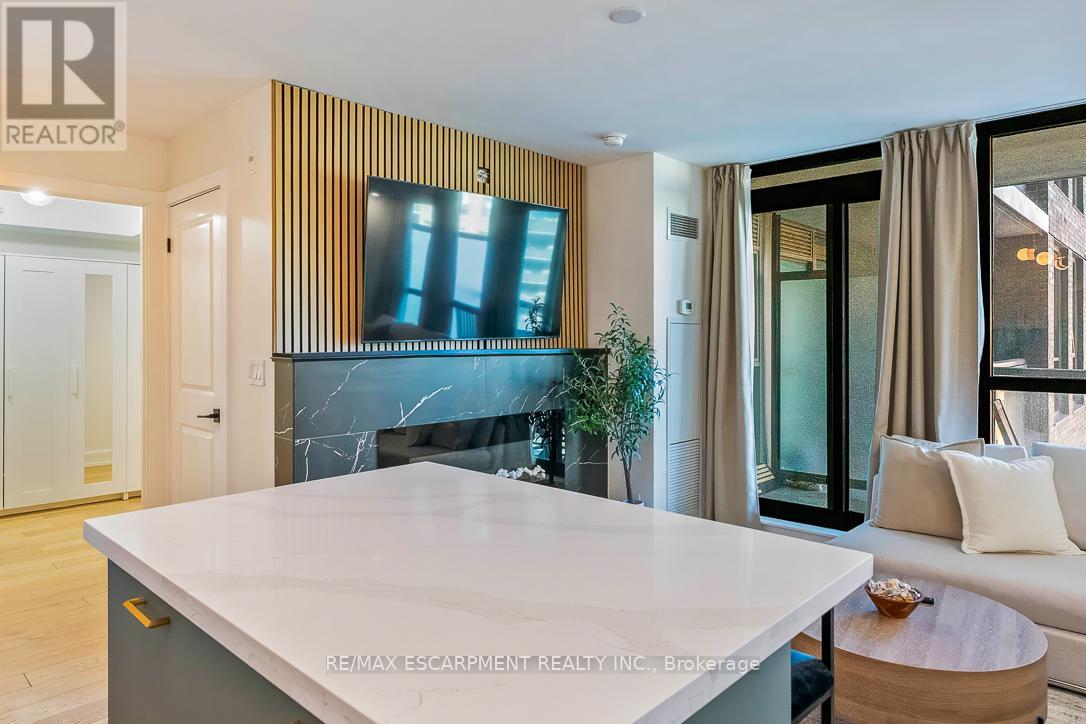 501 - 80 Esther Lorrie Drive, Toronto, Ontario  M9W 4V1 - Photo 17 - W12922874