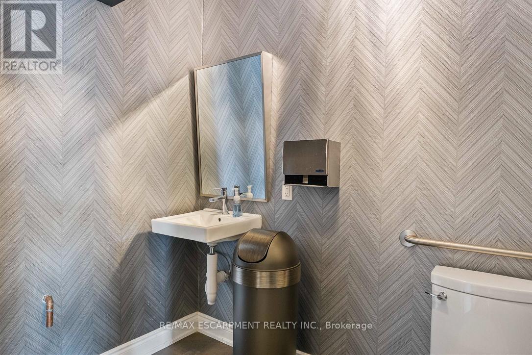 36 - 11 Bronte Road, Oakville, Ontario L6L 0E1 - Photo 13 - W12936996