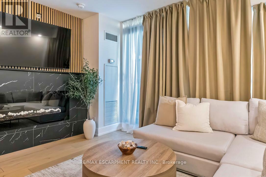 501 - 80 Esther Lorrie Drive, Toronto, Ontario  M9W 4V1 - Photo 19 - W12922874