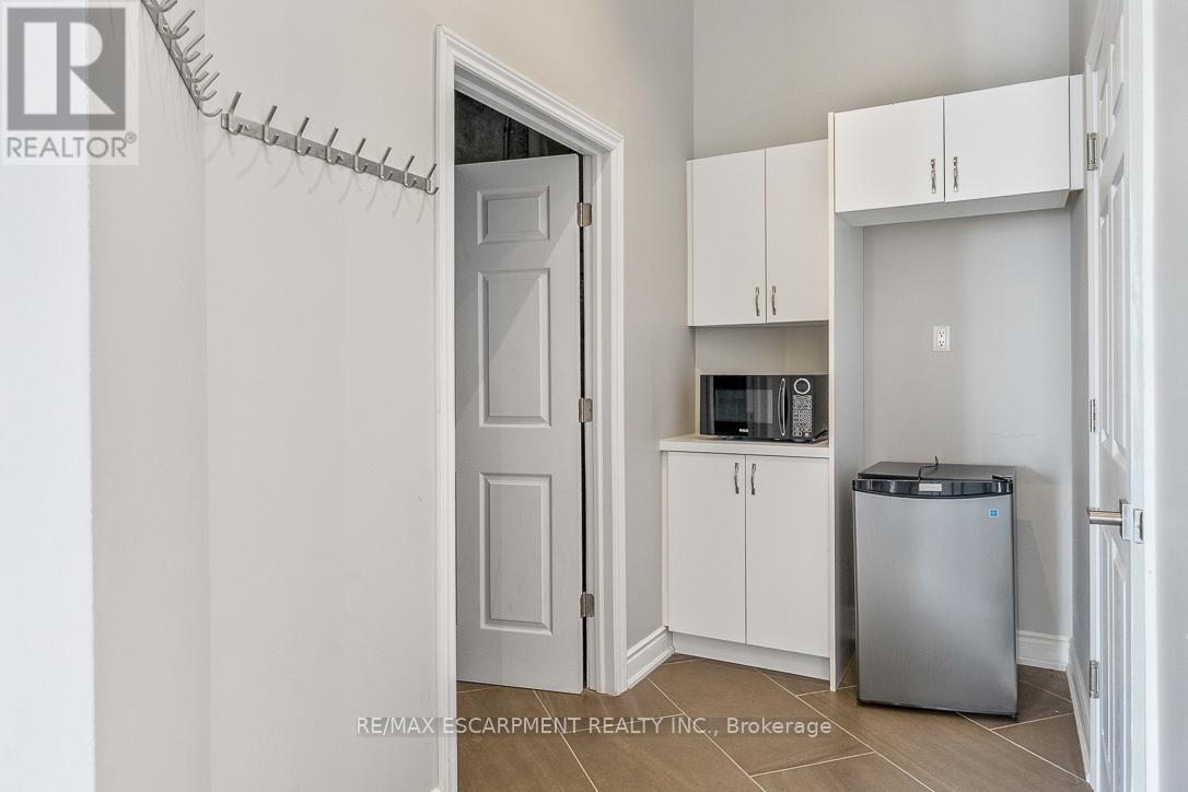 36 - 11 Bronte Road, Oakville, Ontario L6L 0E1 - Photo 15 - W12936996