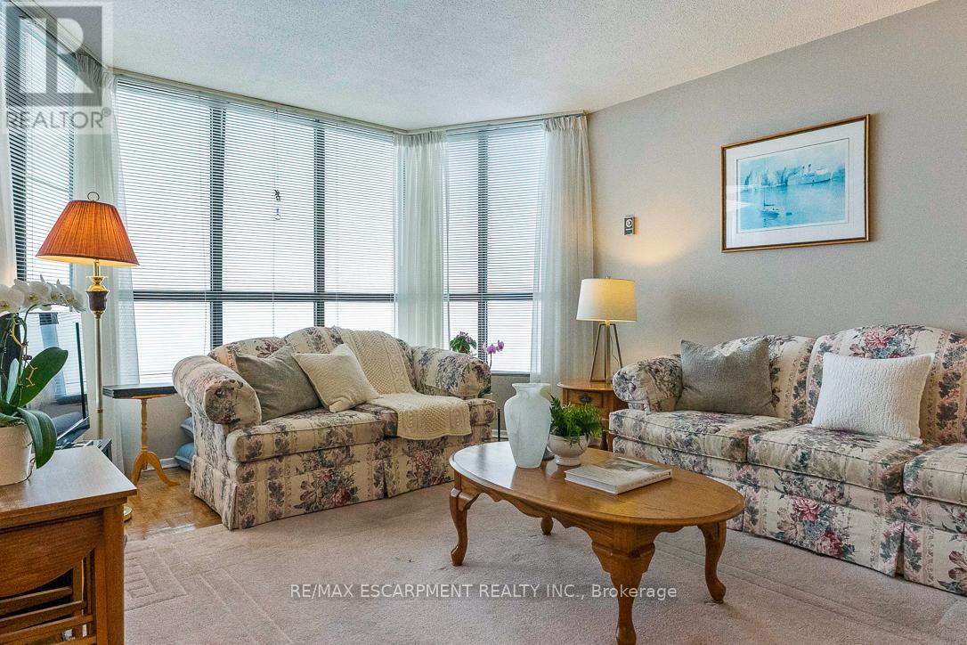 1905 - 1333 Bloor Street, Mississauga, Ontario  L4Y 3T6 - Photo 4 - W12950562