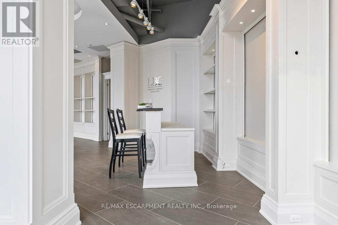 36 - 11 Bronte Road, Oakville, Ontario L6L 0E1 - Photo 9 - W12936996