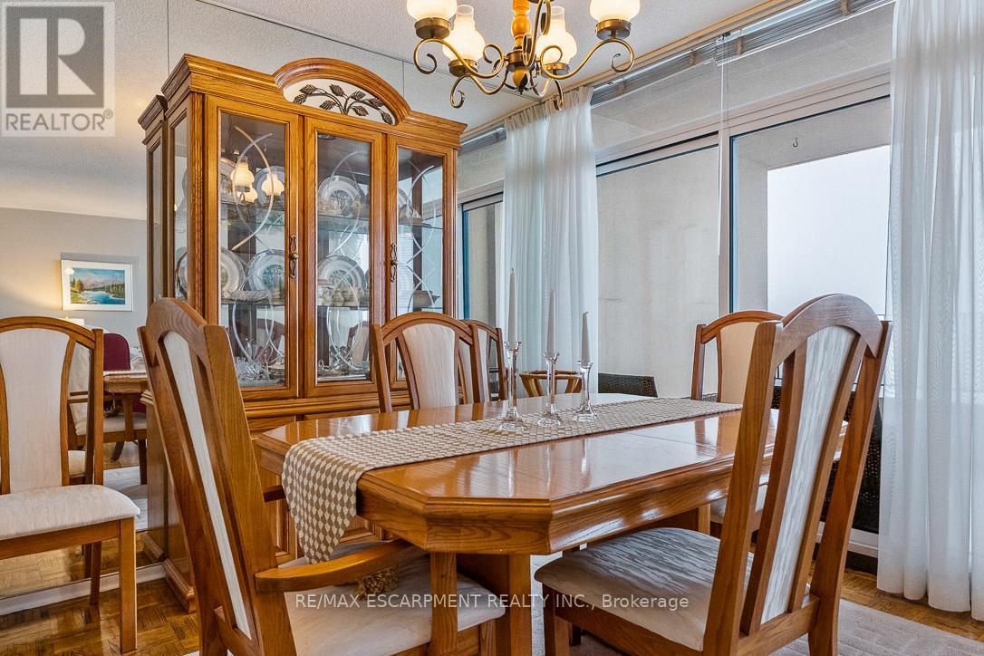 1905 - 1333 Bloor Street, Mississauga, Ontario  L4Y 3T6 - Photo 7 - W12950562