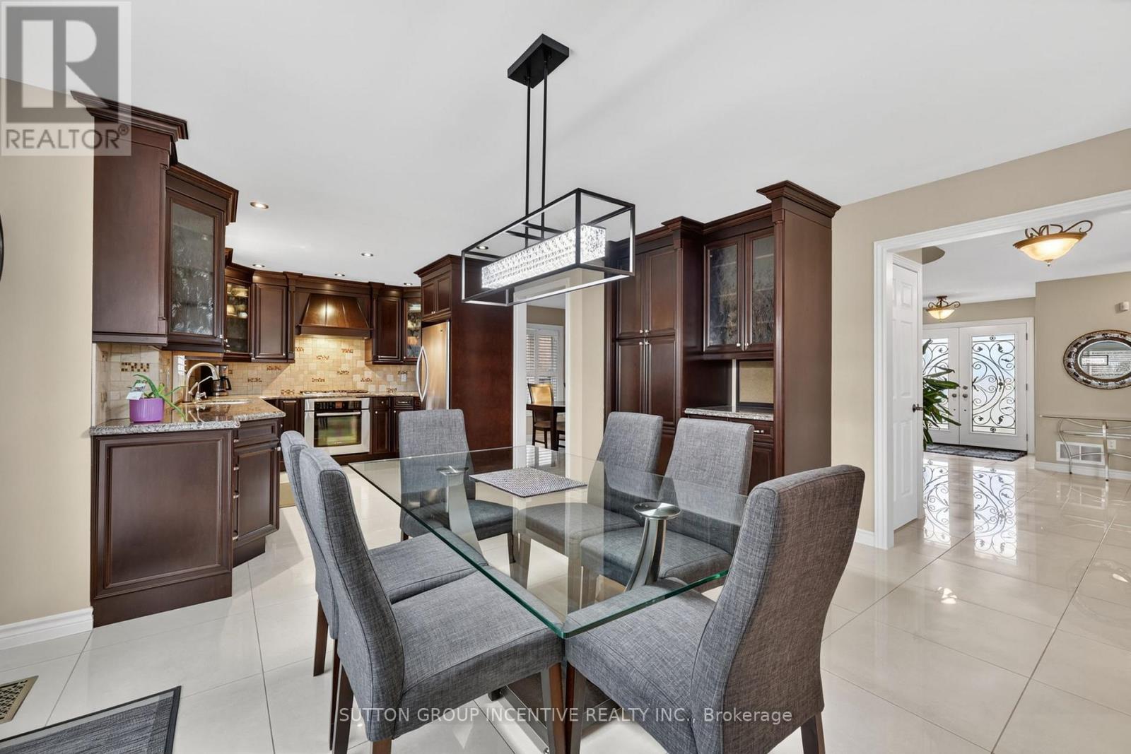 4 Chantal Street, Barrie, Ontario  L4N 9S4 - Photo 12 - S12999004