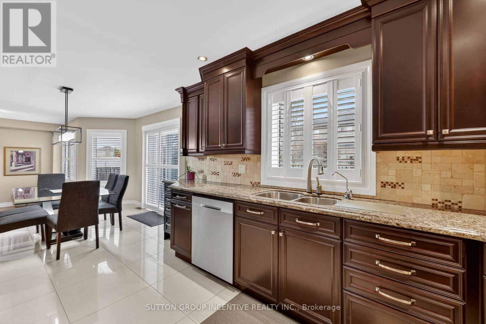 4 Chantal Street, Barrie, Ontario  L4N 9S4 - Photo 15 - S12999004