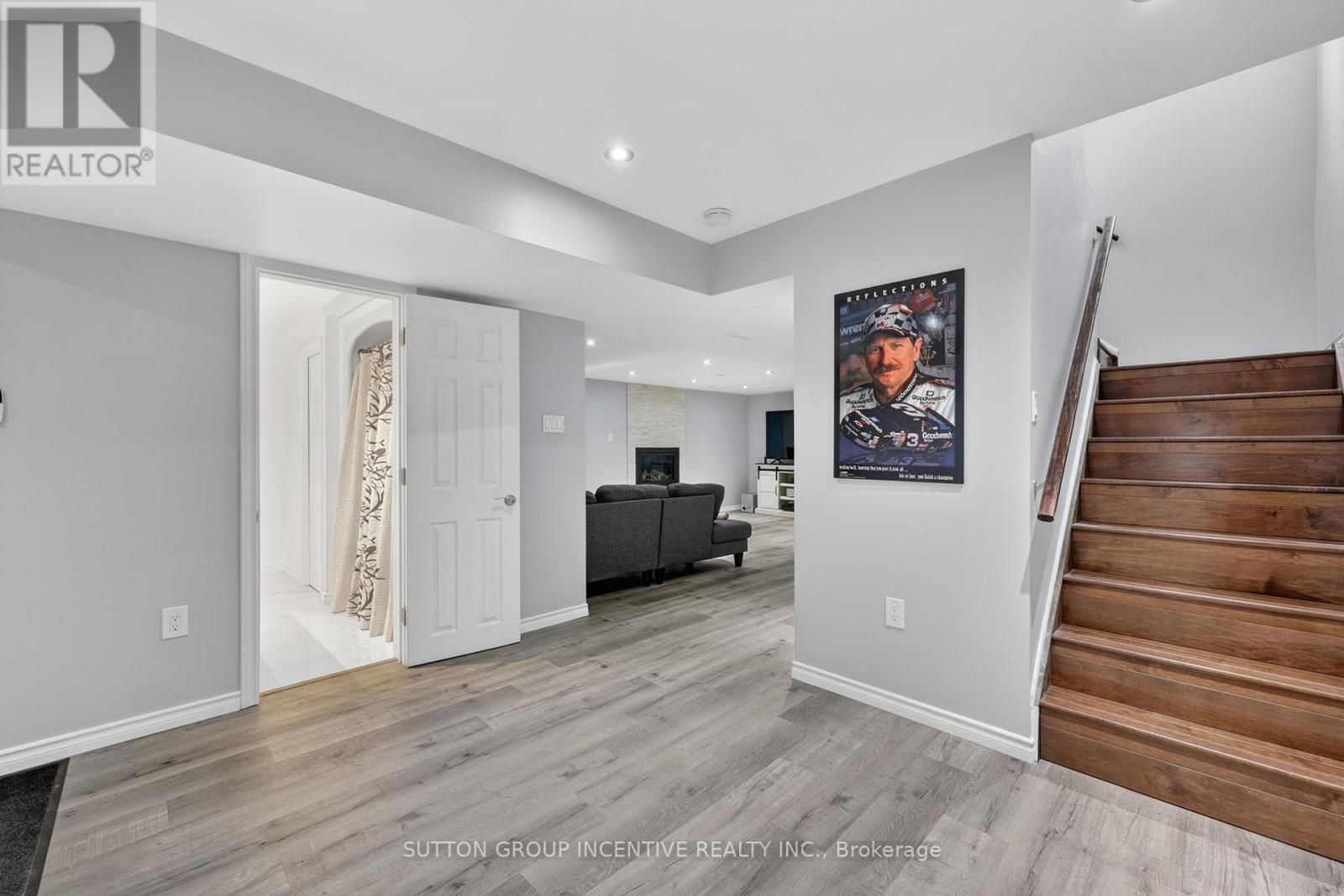 4 Chantal Street, Barrie, Ontario  L4N 9S4 - Photo 32 - S12999004