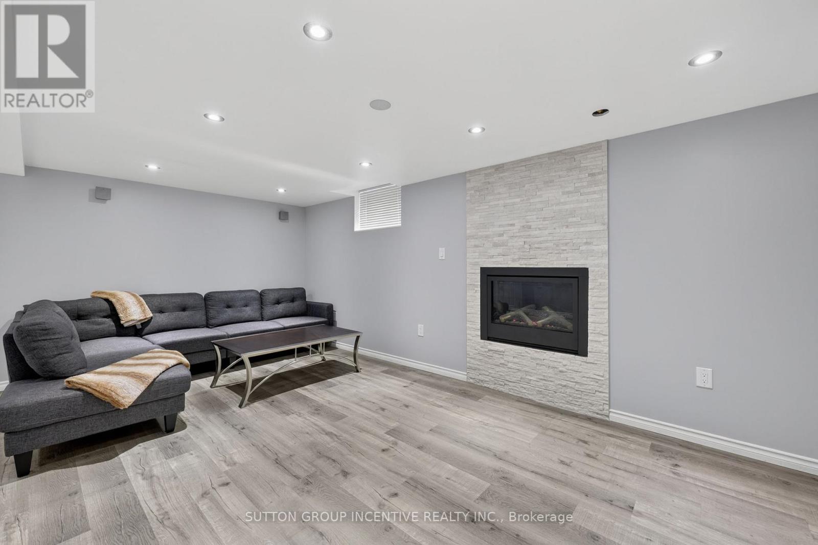 4 Chantal Street, Barrie, Ontario  L4N 9S4 - Photo 34 - S12999004