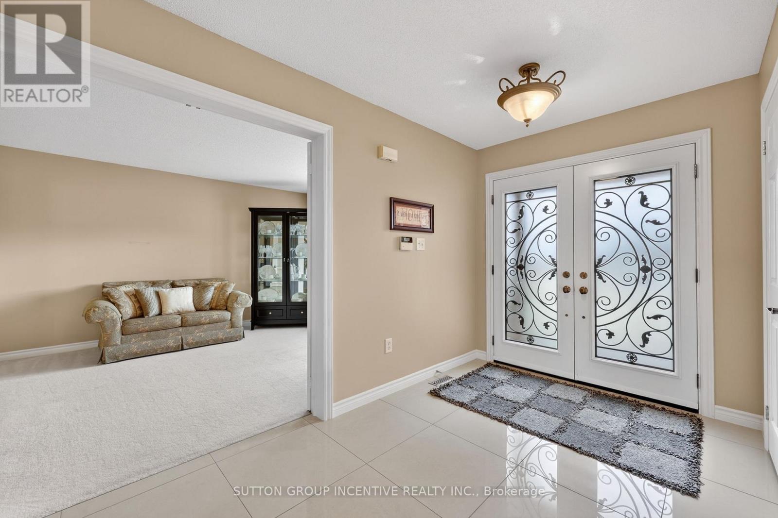 4 Chantal Street, Barrie, Ontario  L4N 9S4 - Photo 5 - S12999004