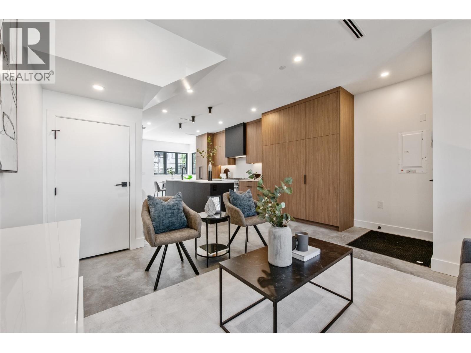 #2 1166 E 26th Avenue, Vancouver, British Columbia  V5V 2J7 - Photo 4 - R3110935