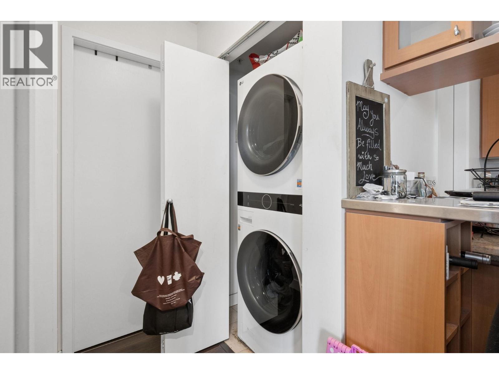 205 1438 Richards Street, Vancouver, British Columbia  V6Z 3B8 - Photo 17 - R3110474