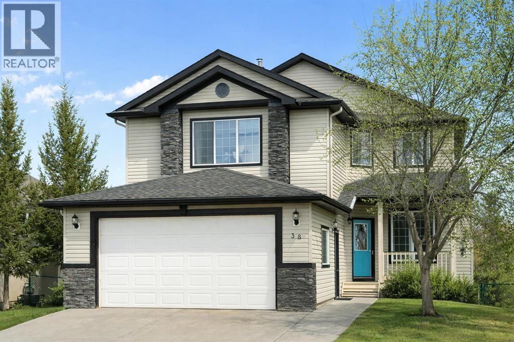 38 Bow Ridge Link Link, Cochrane, Alberta  T0L 0W5 - Photo 2 - A2300318