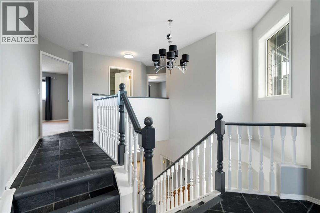 38 Bow Ridge Link Link, Cochrane, Alberta  T0L 0W5 - Photo 19 - A2300318