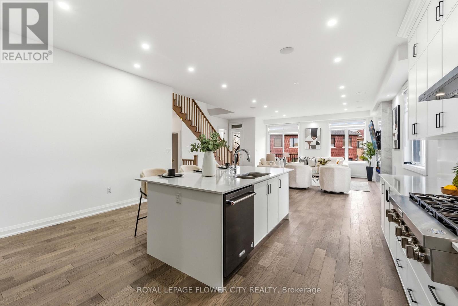 13 Pearen Heights, Caledon, Ontario L7C 4N4 - Photo 24 - W12999014