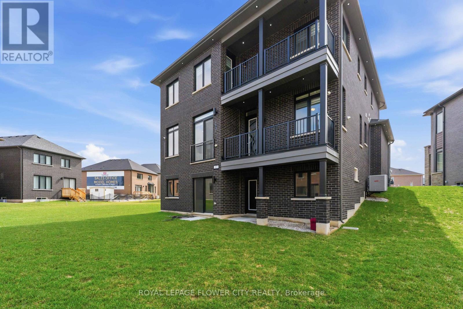 13 Pearen Heights, Caledon, Ontario L7C 4N4 - Photo 47 - W12999014