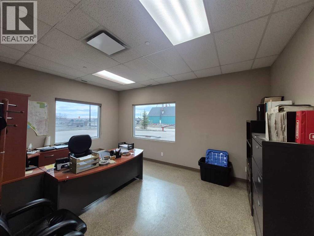 5815 49 Avenue, Olds, Alberta  T4H 1G5 - Photo 10 - A2300703