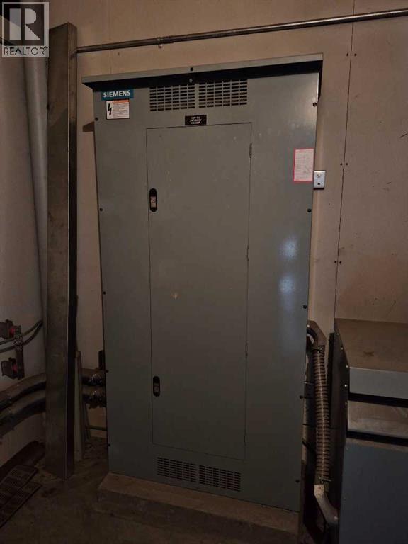 5815 49 Avenue, Olds, Alberta  T4H 1G5 - Photo 36 - A2300703