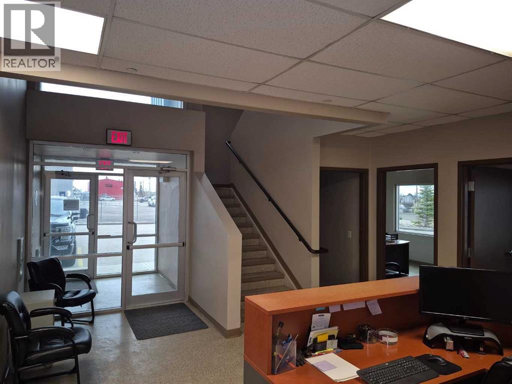 5815 49 Avenue, Olds, Alberta  T4H 1G5 - Photo 11 - A2300703