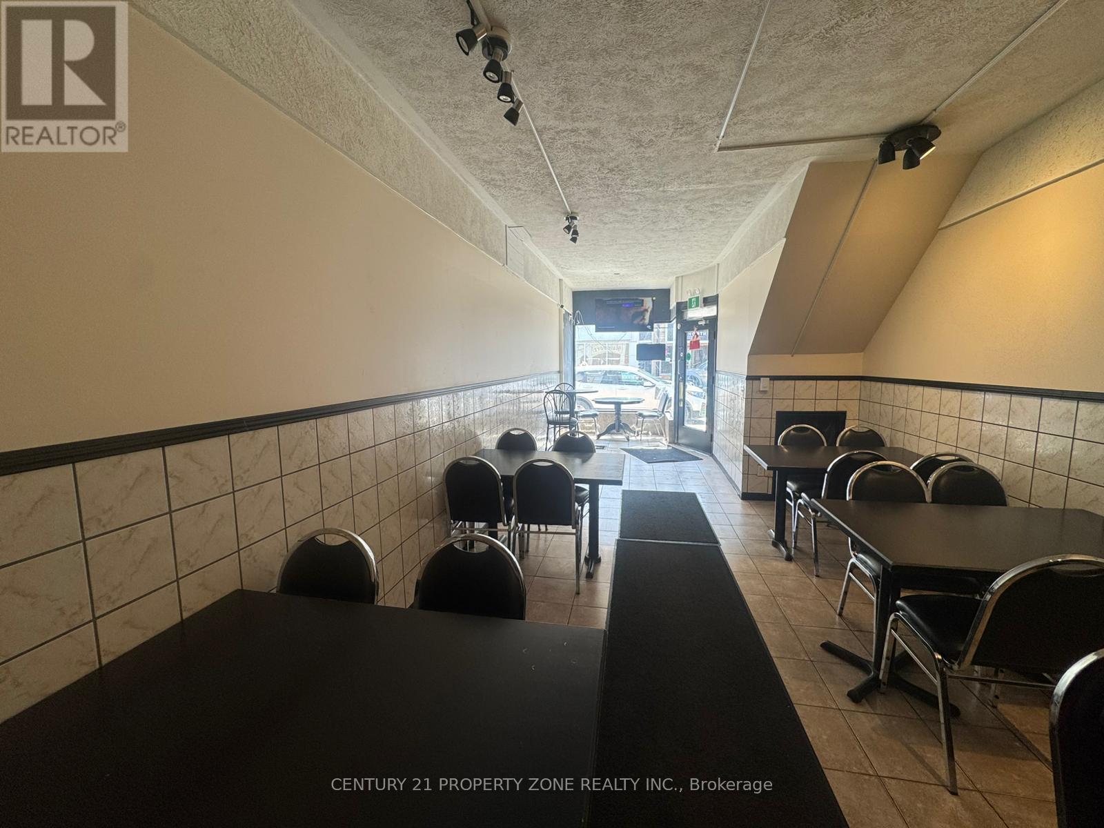 25 Robinson Street, Norfolk, Ontario  N3Y 1W3 - Photo 12 - X12999000