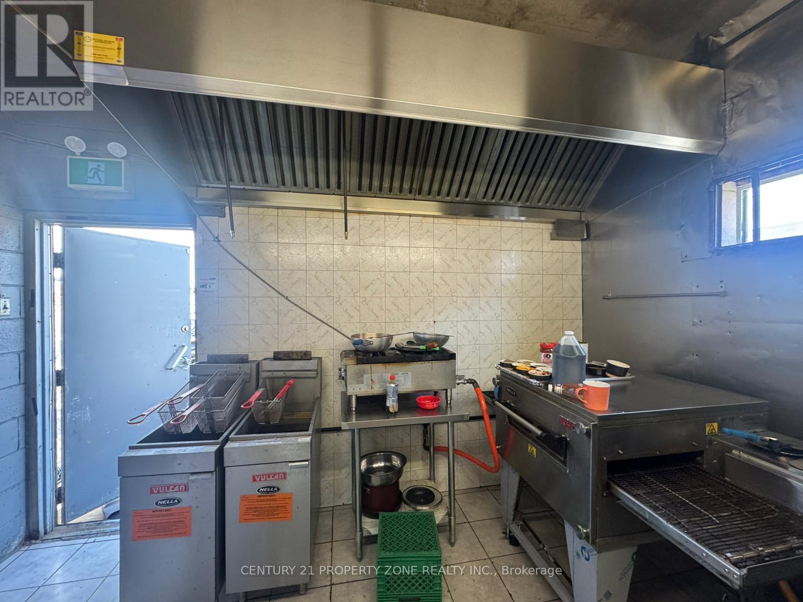 25 Robinson Street, Norfolk, Ontario  N3Y 1W3 - Photo 18 - X12999000