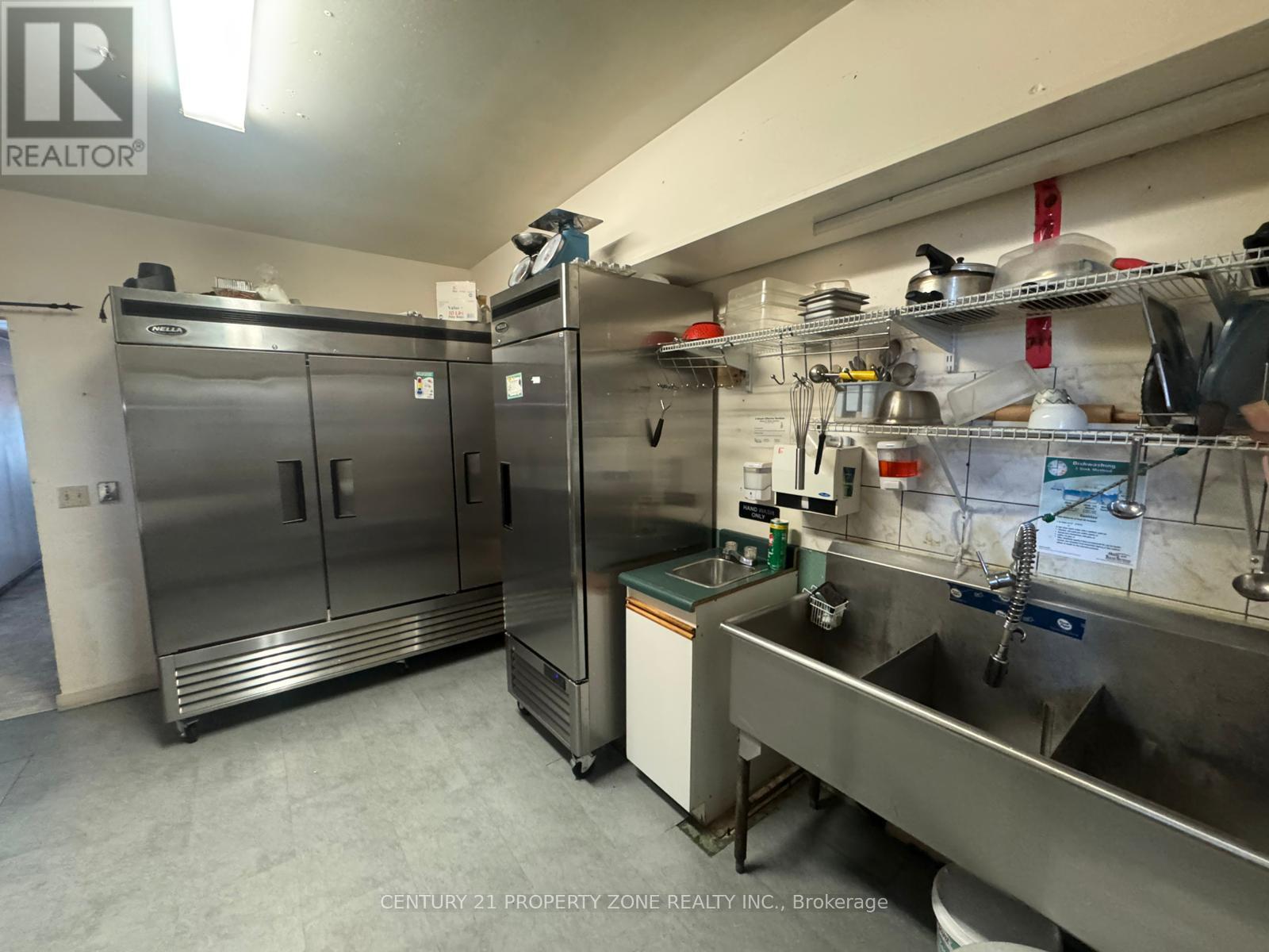 25 Robinson Street, Norfolk, Ontario  N3Y 1W3 - Photo 5 - X12999000