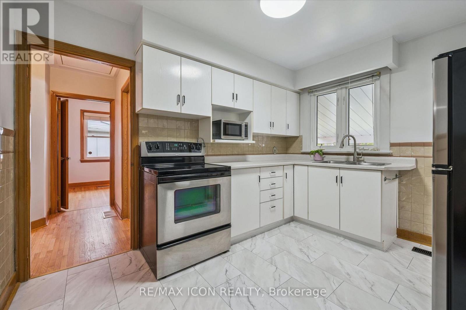 543 Philip Crescent, Waterloo, Ontario  N3H 2R4 - Photo 15 - X12999002