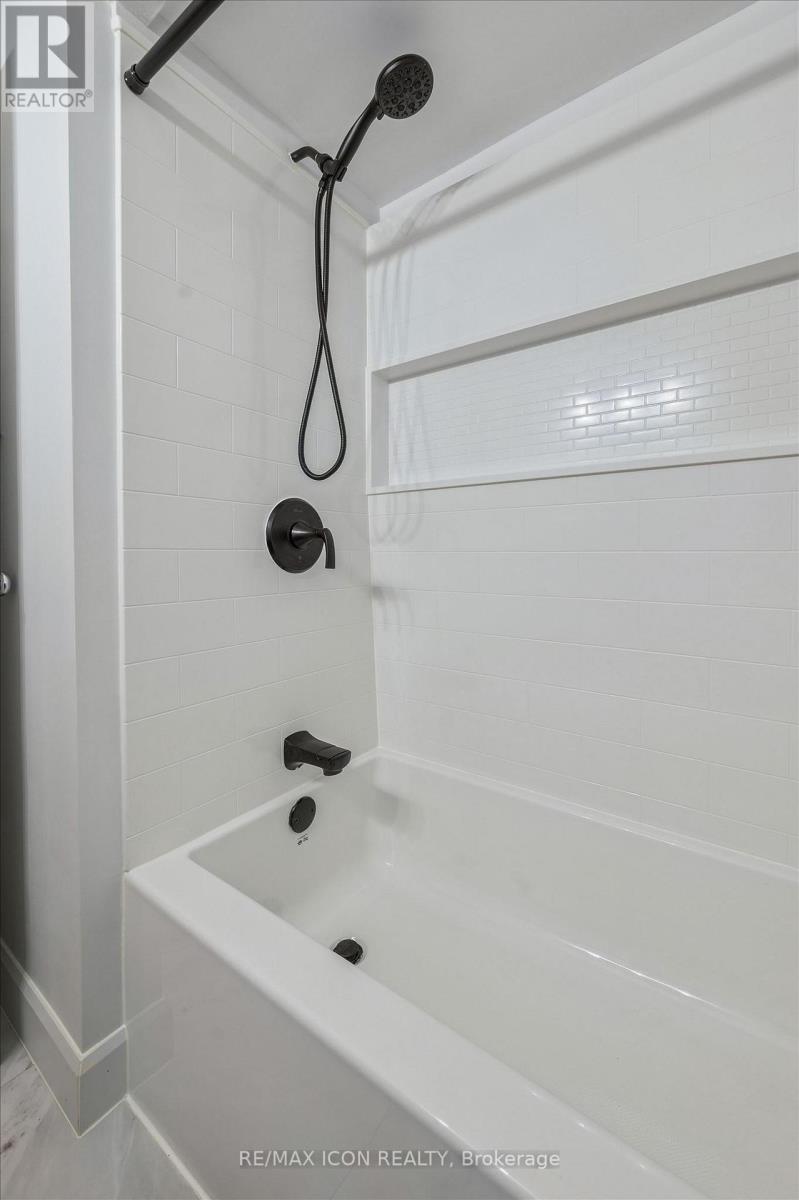 543 Philip Crescent, Waterloo, Ontario  N3H 2R4 - Photo 24 - X12999002