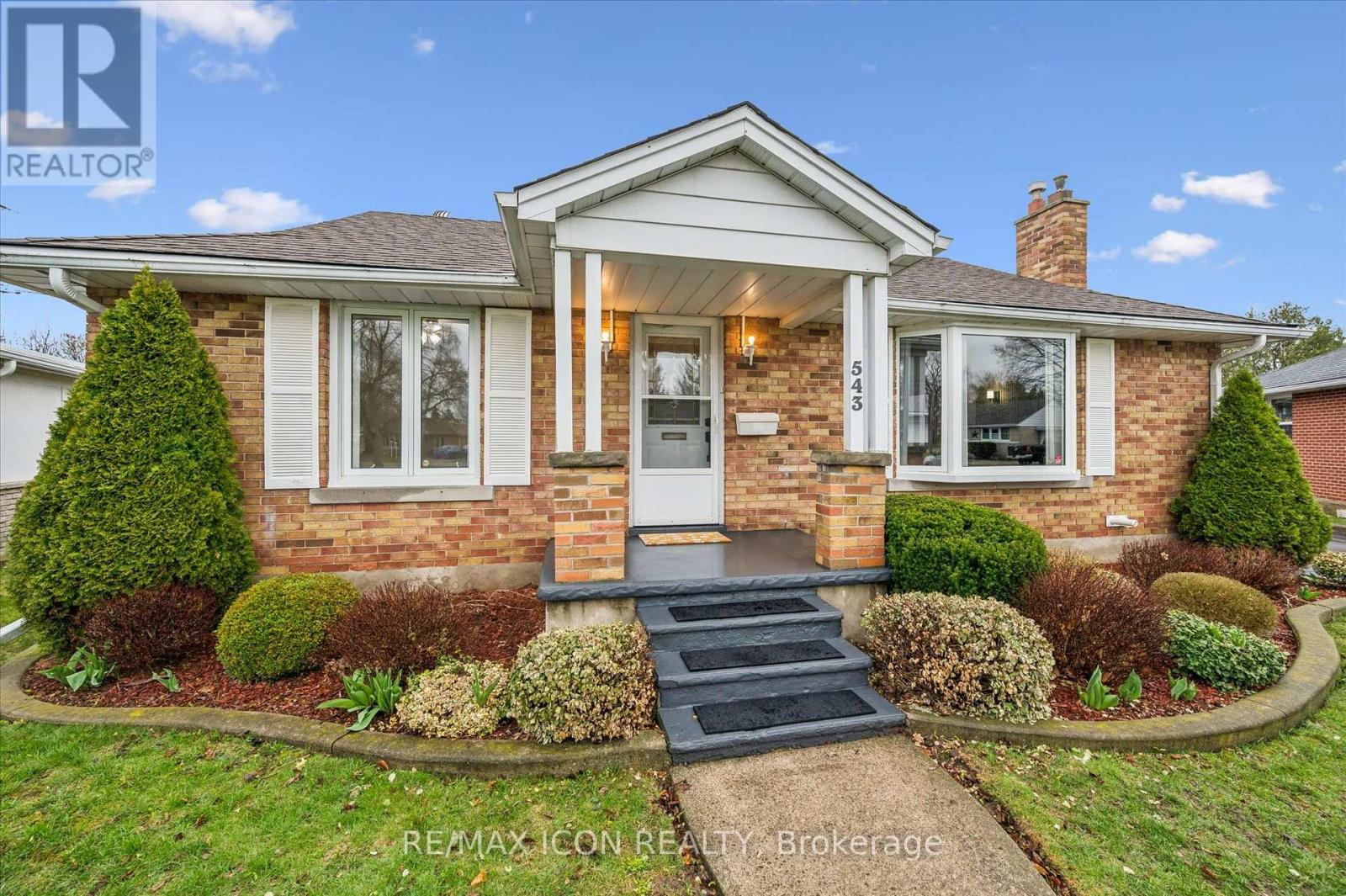 543 Philip Crescent, Waterloo, Ontario  N3H 2R4 - Photo 3 - X12999002