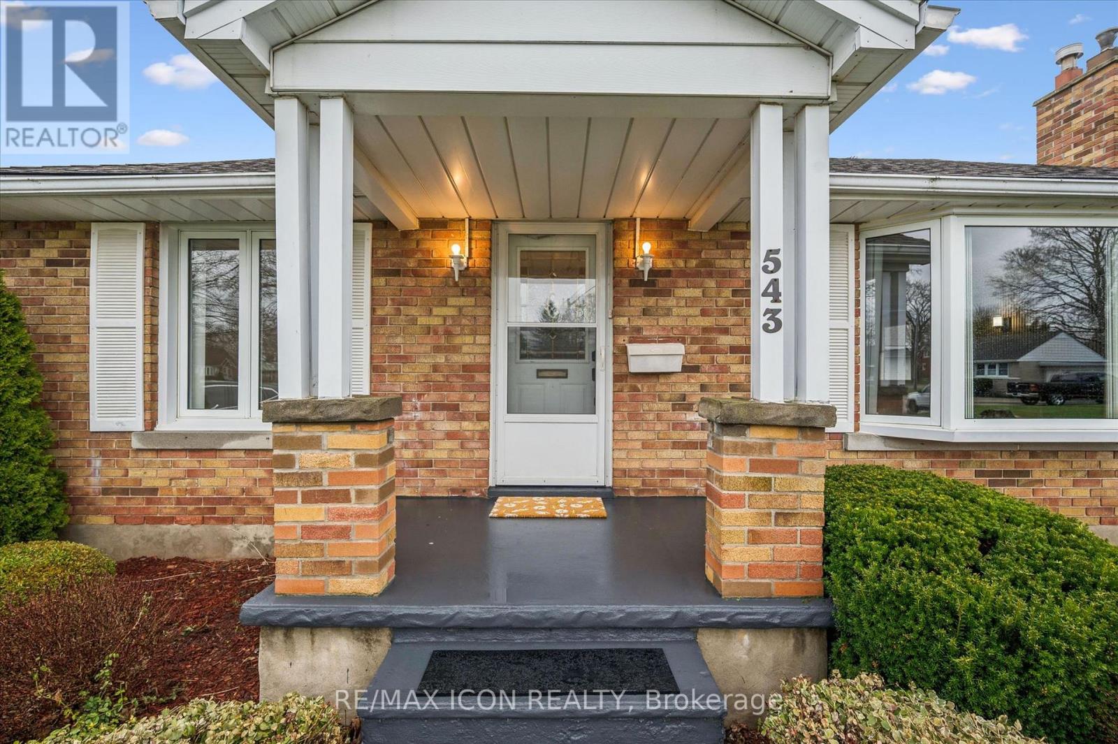 543 Philip Crescent, Waterloo, Ontario  N3H 2R4 - Photo 4 - X12999002