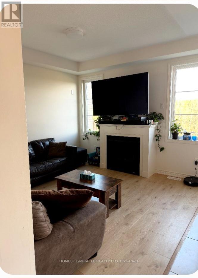 464 Trevor Street, Cobourg, Ontario  K9A 4J8 - Photo 3 - X12999006