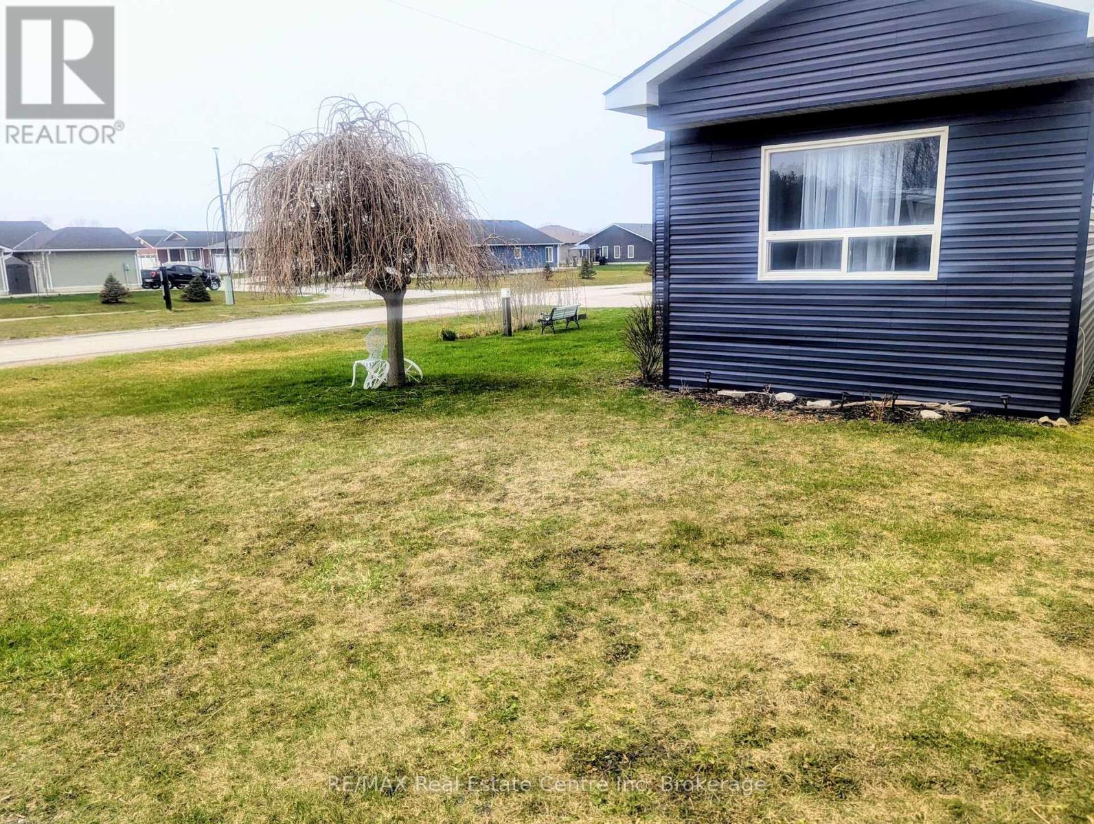 27 Cranberry Drive N, Ashfield-Colborne-Wawanosh, Ontario  N7A 3Y3 - Photo 3 - X12843720