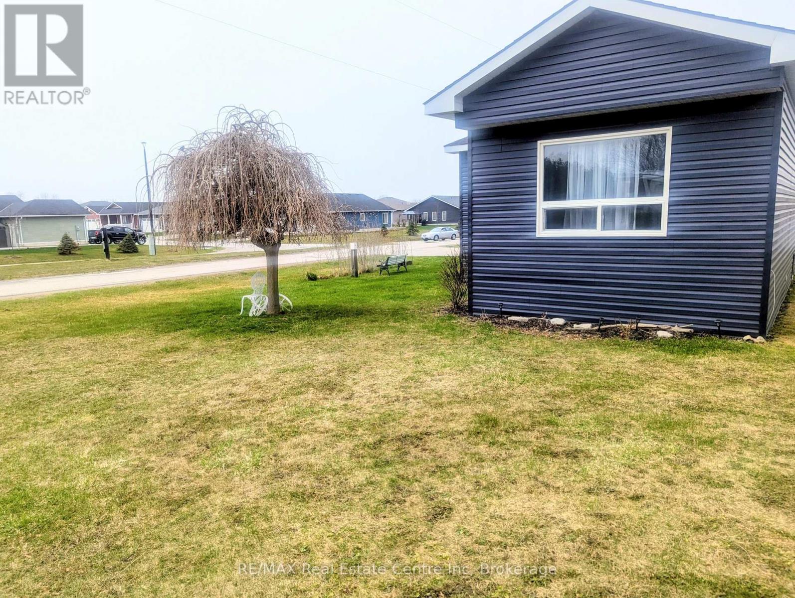 27 Cranberry Drive N, Ashfield-Colborne-Wawanosh, Ontario  N7A 3Y3 - Photo 34 - X12843720