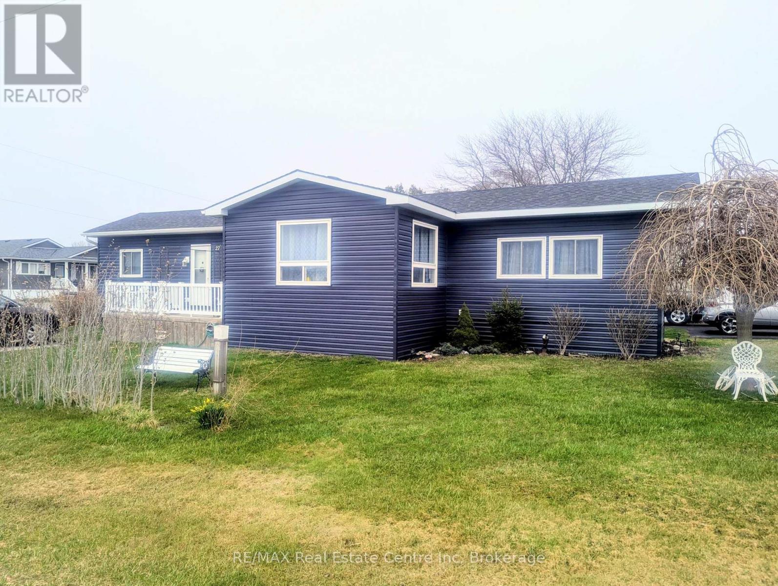 27 Cranberry Drive N, Ashfield-Colborne-Wawanosh, Ontario  N7A 3Y3 - Photo 6 - X12843720