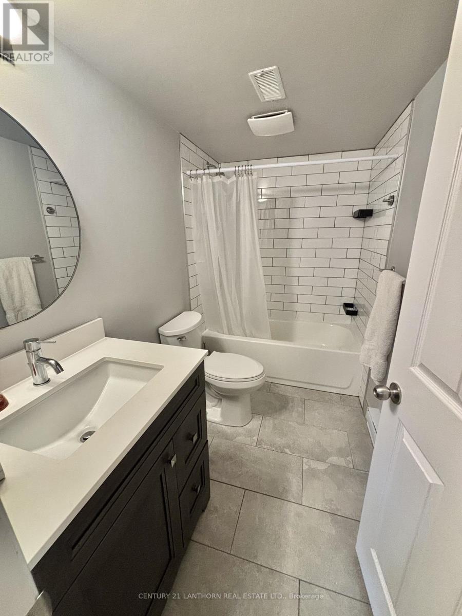 Lower - 3 1st Avenue, Prince Edward County, Ontario  K0K 3L0 - Photo 13 - X12935760