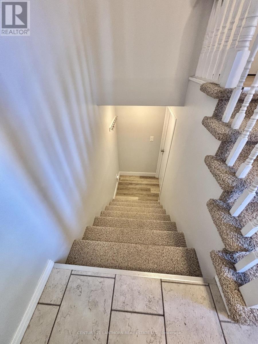 Lower - 3 1st Avenue, Prince Edward County, Ontario  K0K 3L0 - Photo 5 - X12935760