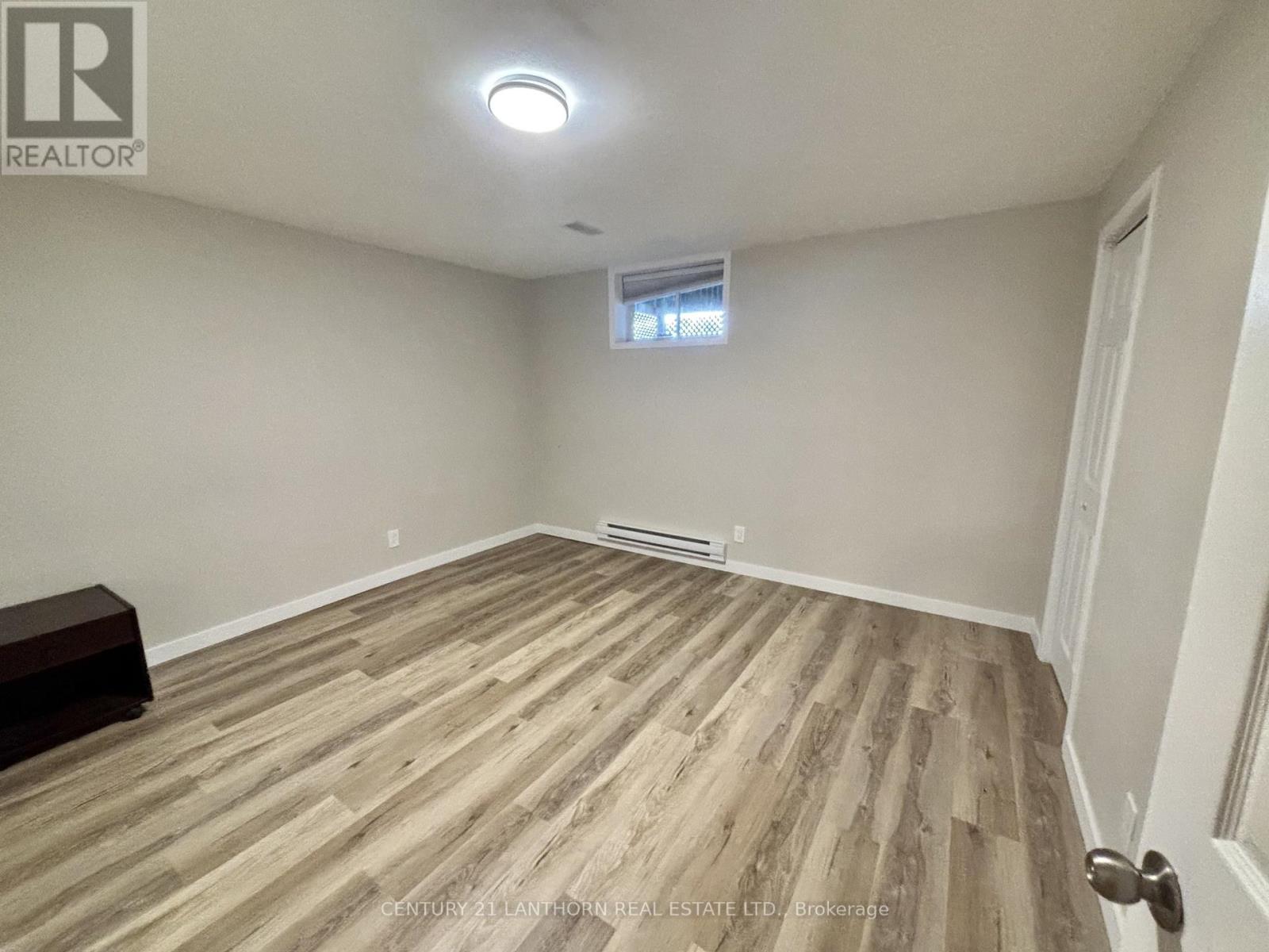 Lower - 3 1st Avenue, Prince Edward County, Ontario  K0K 3L0 - Photo 11 - X12935760