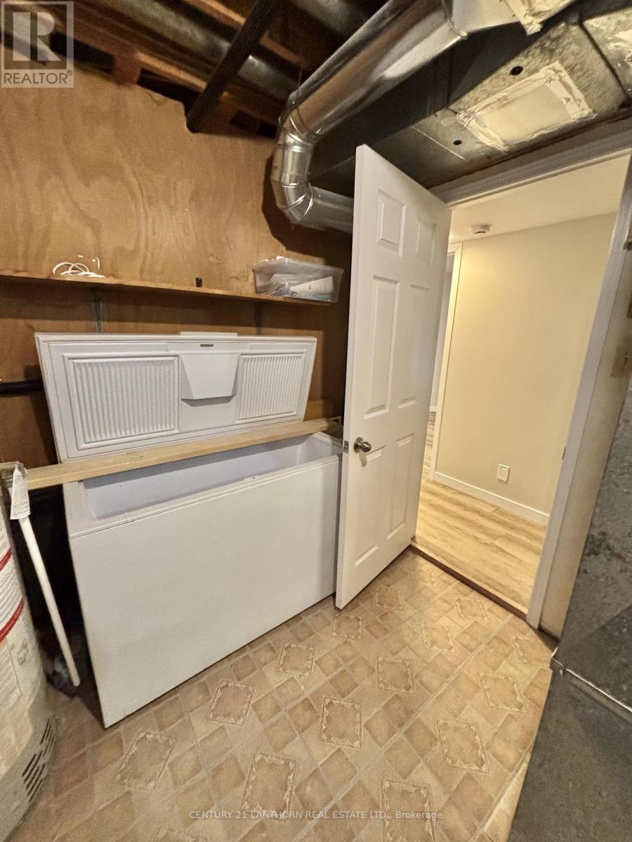 Lower - 3 1st Avenue, Prince Edward County, Ontario  K0K 3L0 - Photo 10 - X12935760