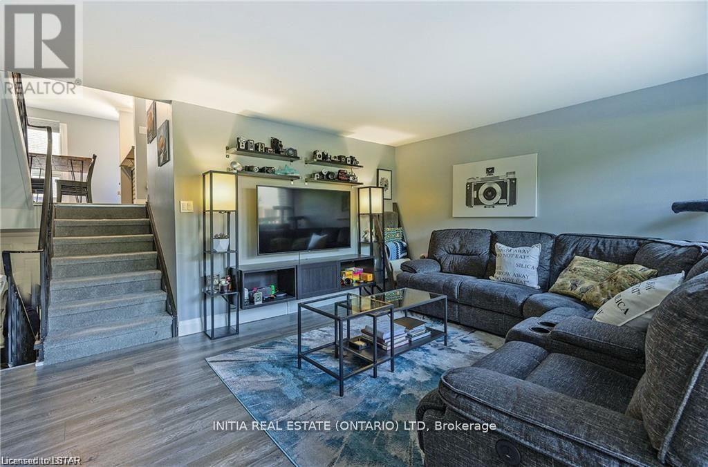 28 Chiddington Gate S, London South, Ontario  N6C 4Y3 - Photo 5 - X12999040