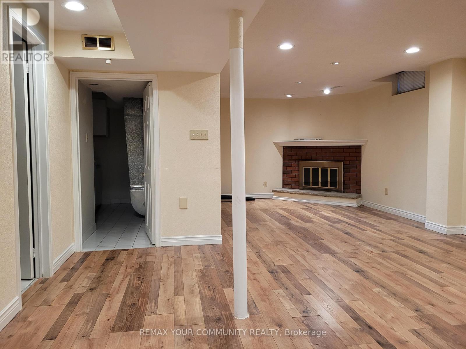 81 Waterfall Road, Vaughan, Ontario  L4L 5B3 - Photo 13 - N12946542