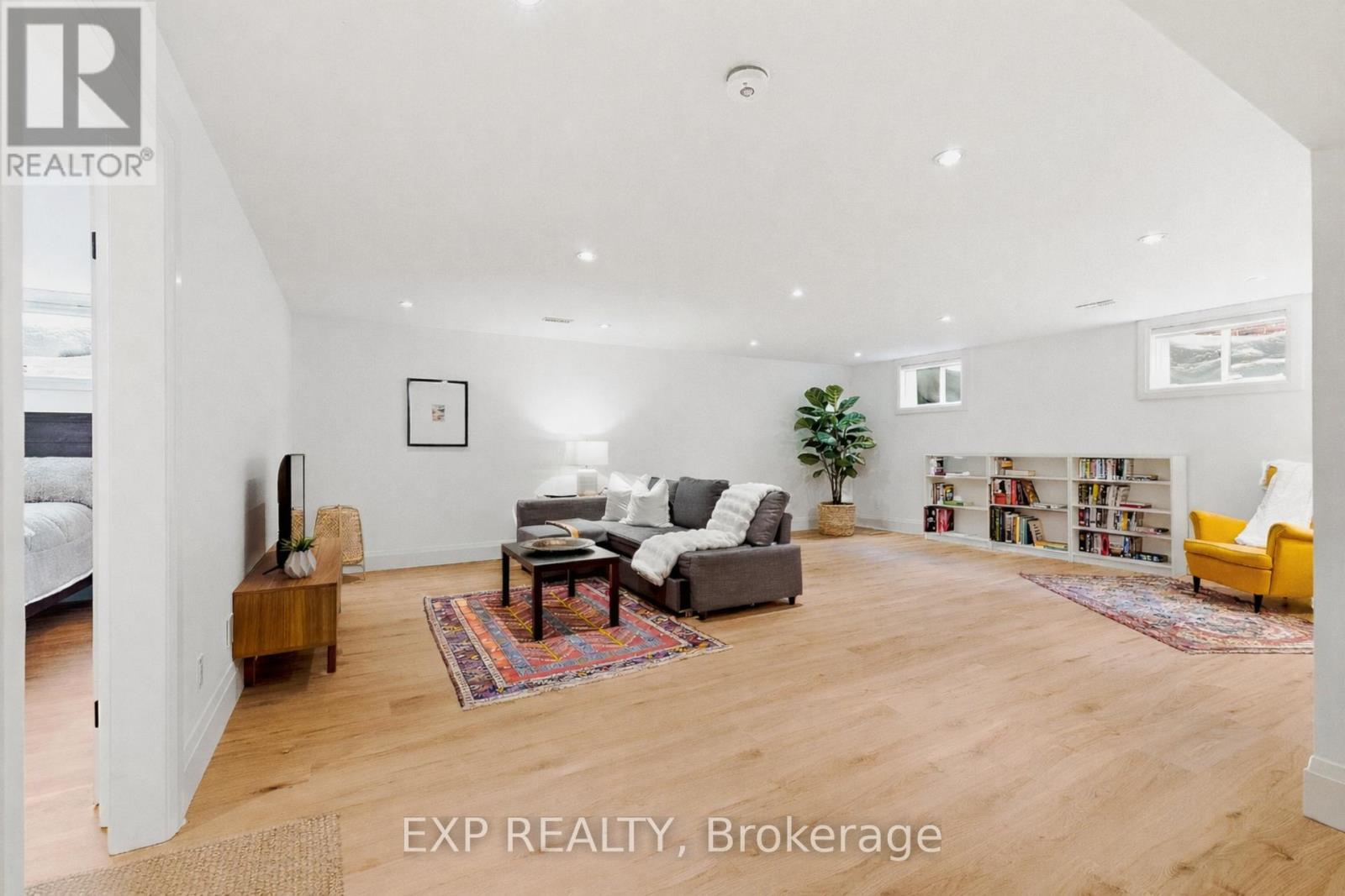 157 Ridgeview Drive, Mapleton, Ontario  N0G 1P0 - Photo 32 - X12824936