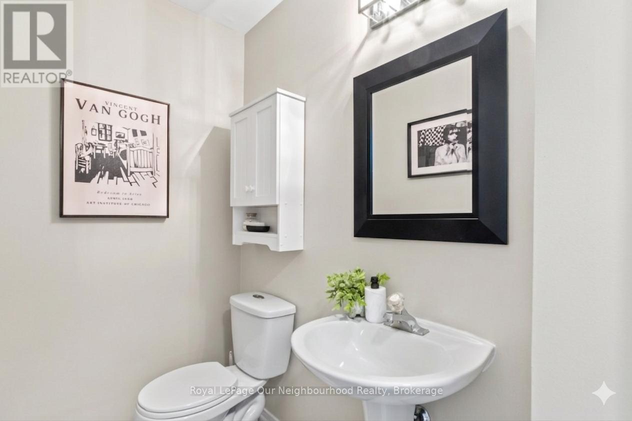 61 Fry Crescent, Clarington, Ontario  L1C 4Y3 - Photo 9 - E12999034